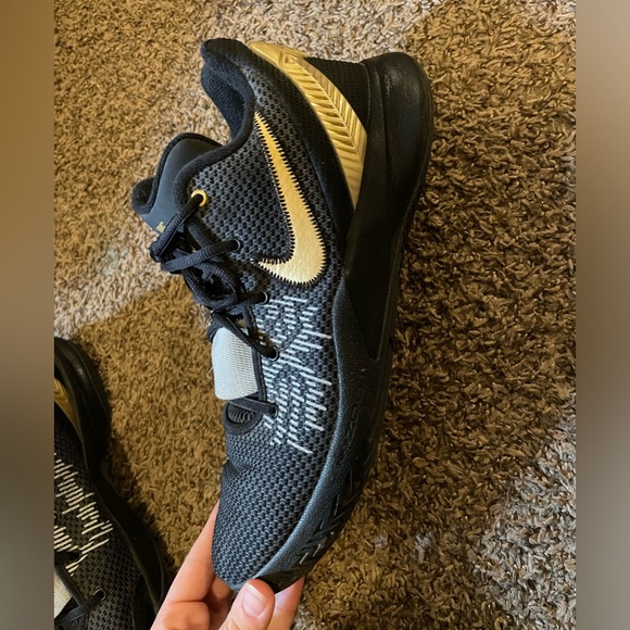 Kyrie Flytrap 2 - Picture 2 of 7